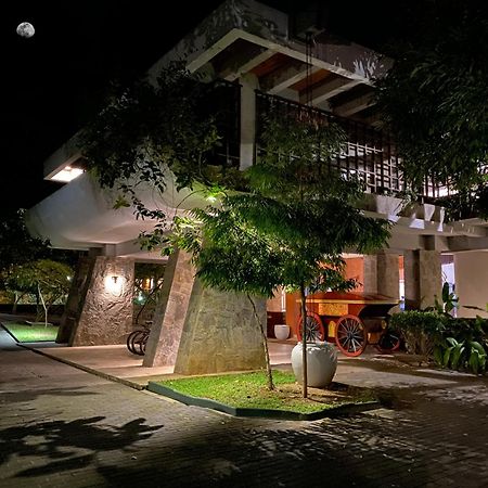 Grand Udawalawe Safari Resort Ngoại thất bức ảnh