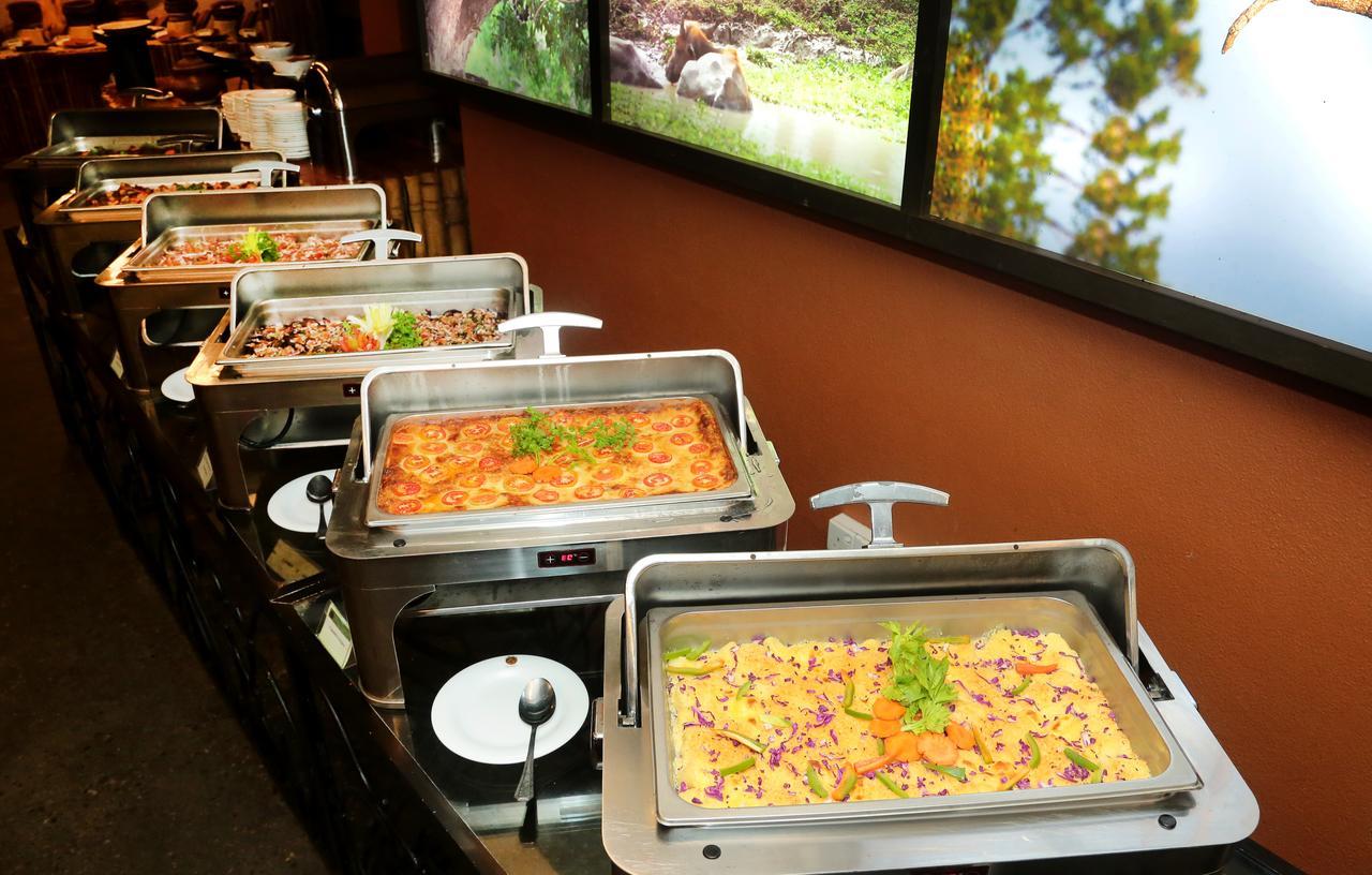 Grand Udawalawe Safari Resort Ngoại thất bức ảnh