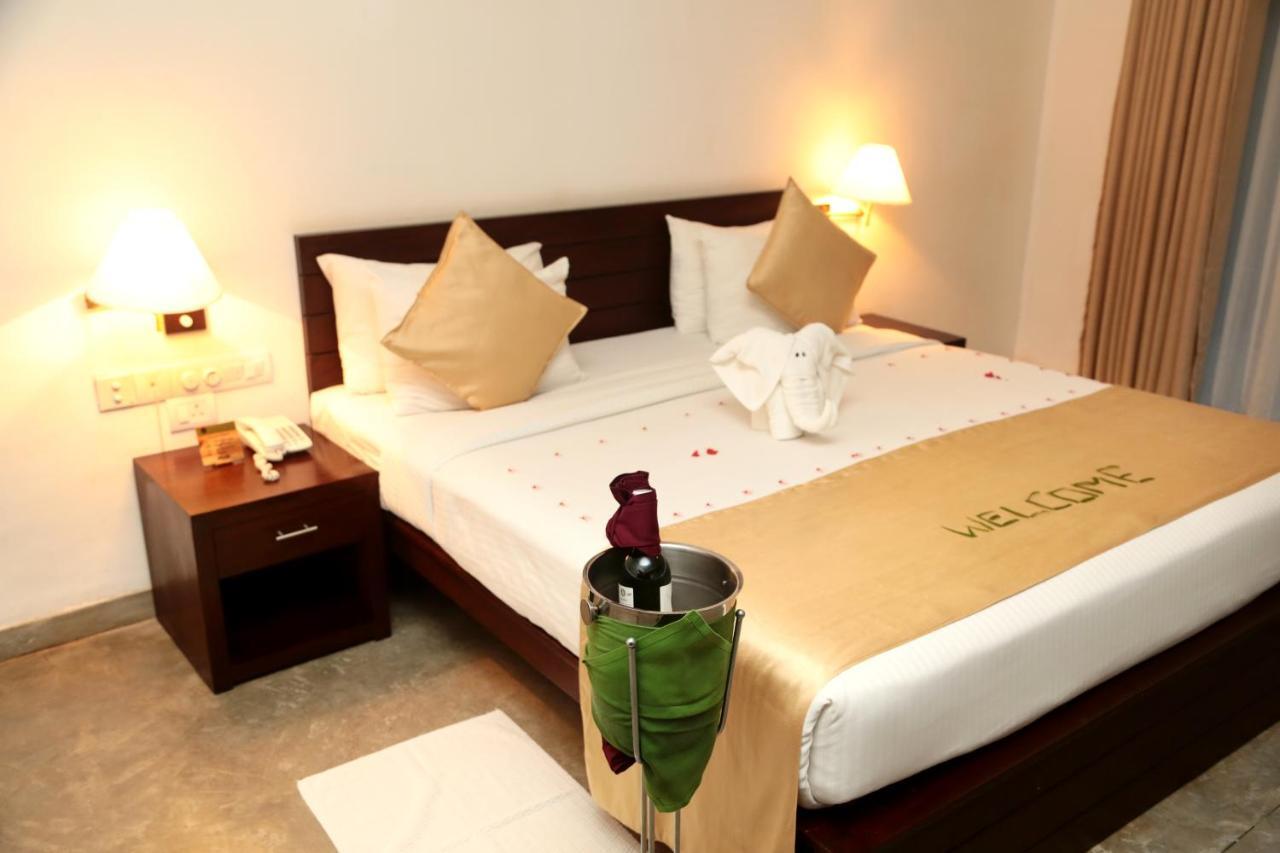 Grand Udawalawe Safari Resort Ngoại thất bức ảnh